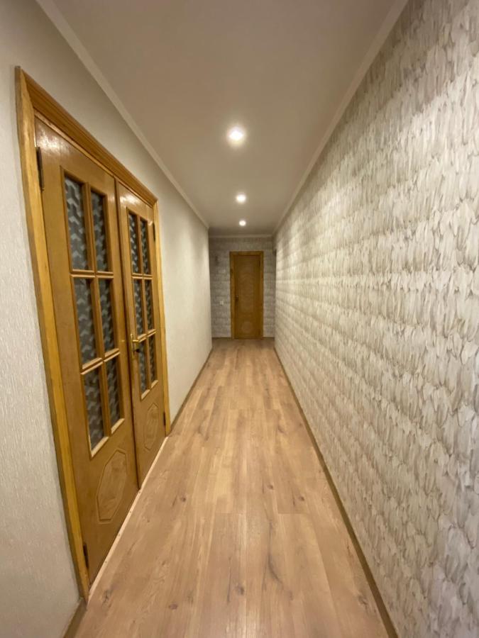 Затишна 2-Х Кімнатна Квартира - Дім Kamjanez-Podilskyj Exterior foto